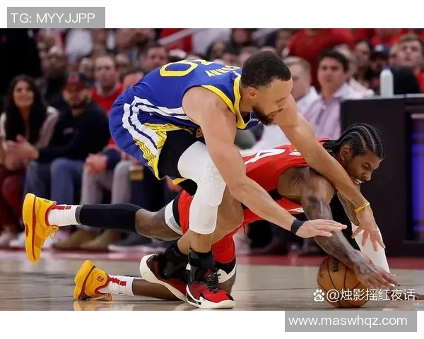 冲突升级!库里与教练发生激烈争执 冲突升级!库里与教练发生激烈争执