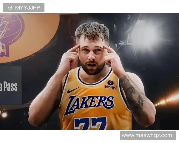 球迷炸锅:东契奇这一行为引热议! 球迷炸锅:东契奇这一行为引热议!